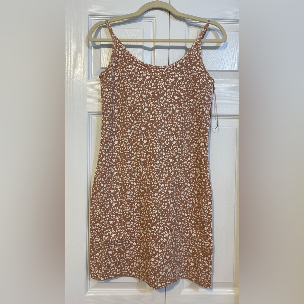 Old Navy Woman’s Spaghetti Strap Dress #110